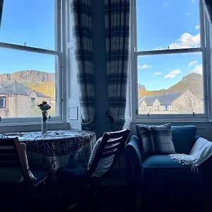 Edinburghs Arthurs Seat View Edinburgh